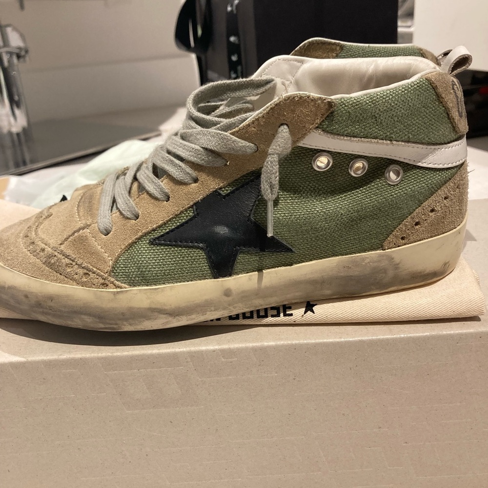 Golden goose